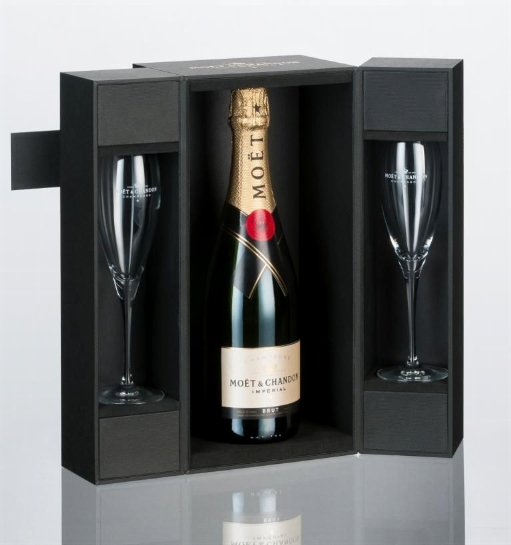 Moet Chandon brut 75cl met 2 flutes in zwarte geschenkdoos